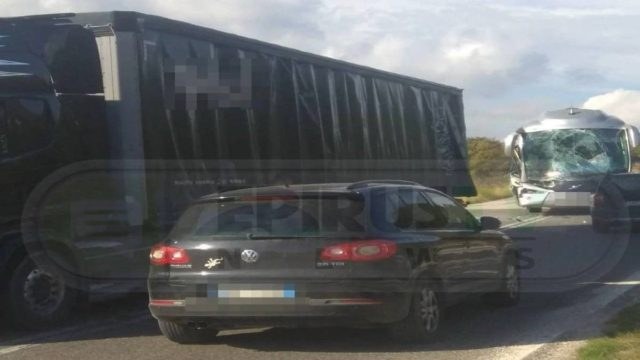 Τετραπλή καραμπόλα στην Εθνική Οδό Ιωαννίνων – Κοζάνης – Τι συνέβη (photos)