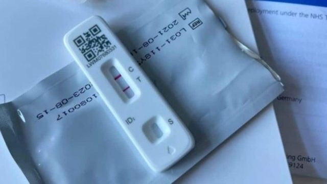 Φωνάζει ότι κόλλησες: Αν έχεις αυτό το σύμπτωμα για 48 ώρες, με αρνητικό τεστ, τότε κατά 99% νοσείς από Κένταυρο