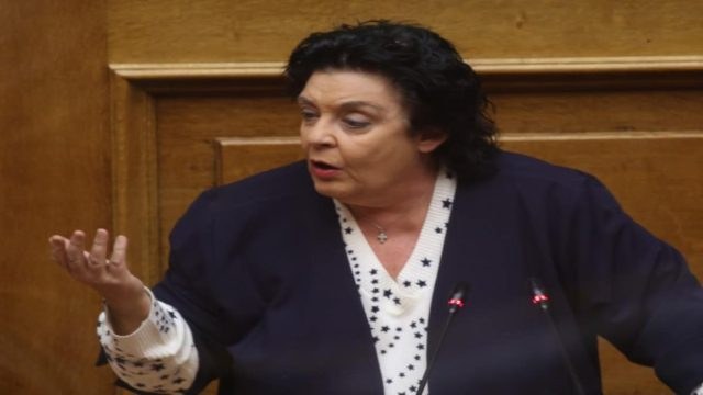 «Στα σχοινιά» η Λιάνα Κανέλλη: Η σοβαρή περιπέτεια με την υγεία της – «Ο ένας μου πνεύμονας είχε…»