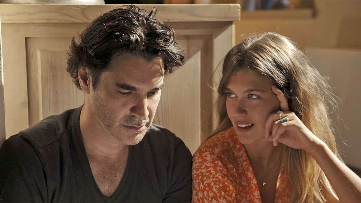 Maestro: Η ενδοοικογενειακή βία που δέχεται η Μαρία διαδίδεται στο νησί