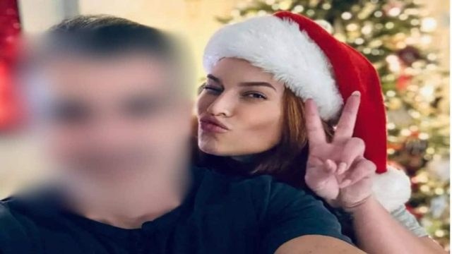 Κοινός χριστουγεννιάτικος στολισμός με πρόσωπο-έκπληξη για τη Σίσσυ Χρηστίδου!
