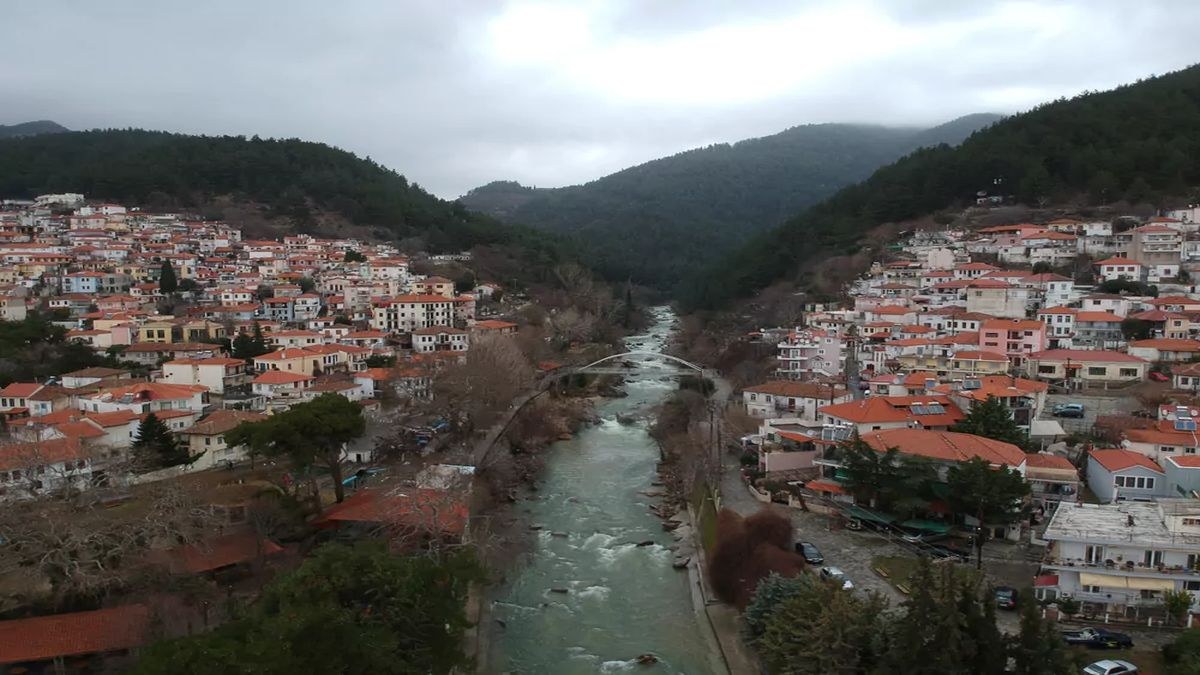 Σας κουράζει η πολυκοσμία; Αυτοί είναι οι 3 ιδανικοί προορισμοί στην Ελλάδα για τις πιο ήρεμες χριστουγεννιάτικες διακοπές