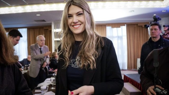Εύα Καϊλή: Τα «σκληρά» παζάρια για το οικόπεδο στην Πάρο – «Ήταν σαν να τα βγάζει τσίμα τσίμα»