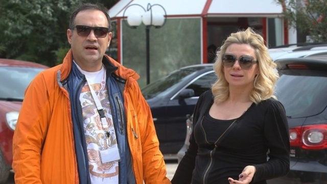 Γυμνός μόνο με το εσώρουχο του ο Κρατερός Κατσούλης: «Μετανιώνει» για το χωρισμό η Κατερίνα Καραβάτου (photo)