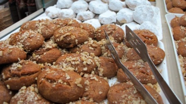 Μελομακάρονα…όνειρο: Αυτό είναι το μυστικό συστατικό που τα κάνει αφράτα και «απογειώνει» τη γεύση