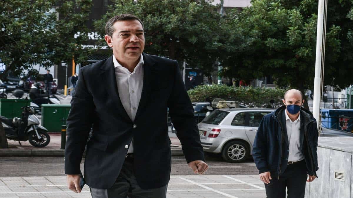Στον Άρειο Πάγο ο Αλέξης Τσίπρας για την υπόθεση των παρακολουθήσεων