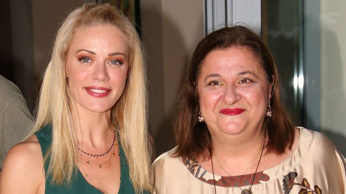 Κόλαφος η Ελισάβετ Κωνσταντινίδου: «Αποφάσισα να μην ξαναμιλήσω για τη Ζέτα Μακρυπούλια – Δεν έχω πει ποτέ για την προσωπική μου ζωή και…»