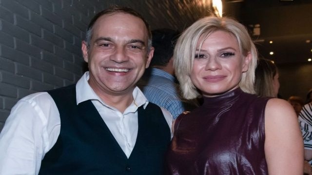 “Αστραπή” από τον Κρατερό Κατσούλη: “Εκείνο το κομμάτι άρχισε να μικραίνει…” – Η αποκάλυψη για την Κατερίνα Καραβάτου