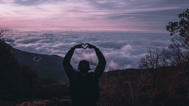 Οι γιορτές πέρασαν αλλά τα κιλά έμειναν: 3 tips για να τα ξεφορτωθούμε