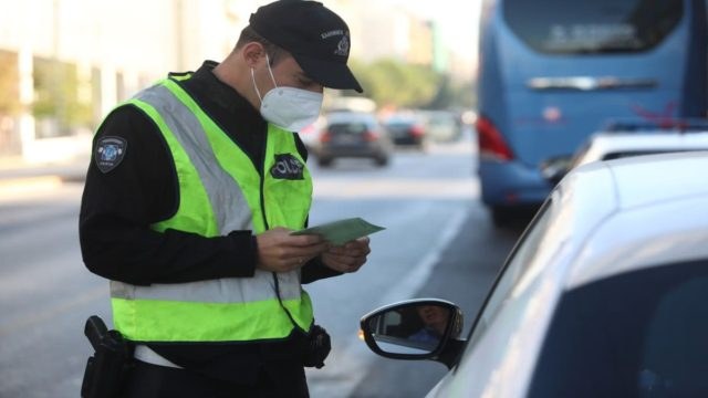 Πρόστιμο σοκ στους «πονηρούληδες» – Τέλος σε γνωστή συνήθεια Ελλήνων οδηγών