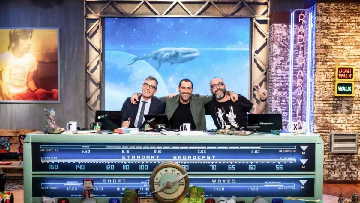 Ράδιο Αρβύλα: Επιστρέφουν στον ΑΝΤ1 – Πρεμιέρα στο 2023 για τον Αντώνη Κανάκη και την παρέα του