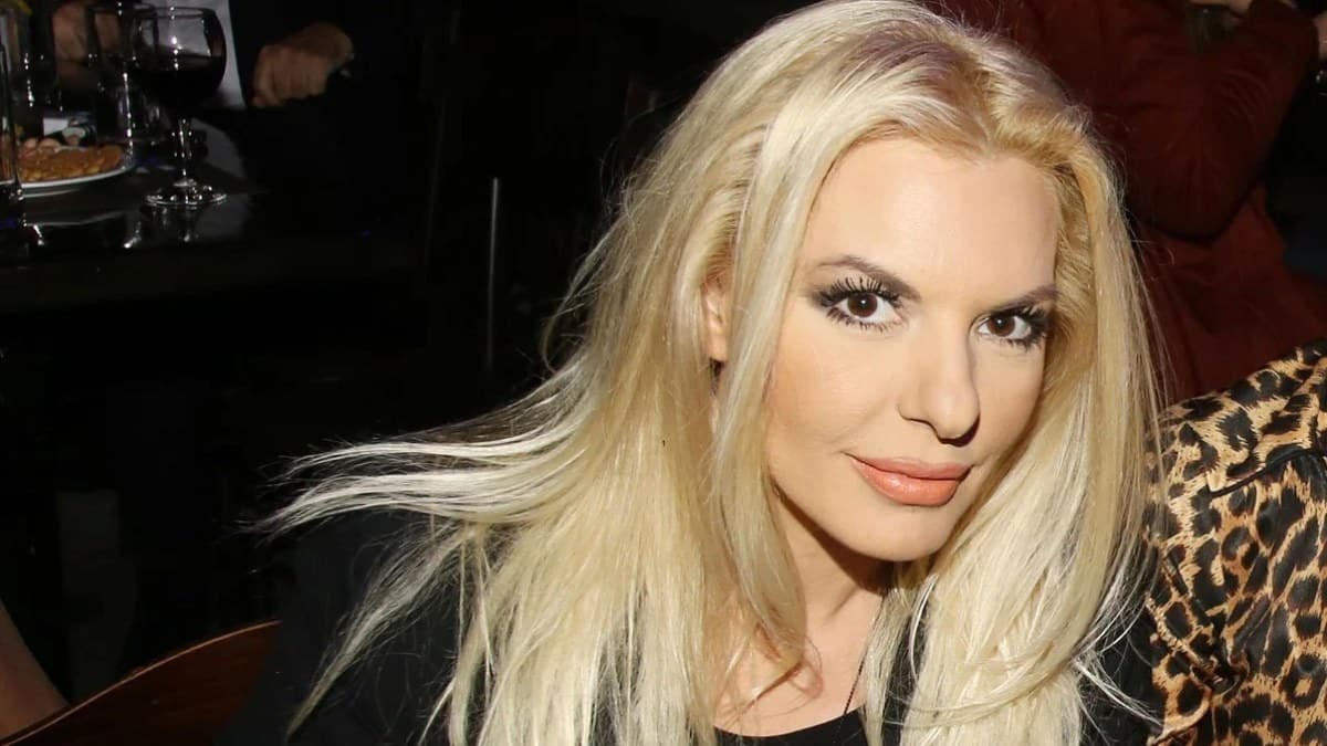«Βόμβα» από Αννίτα Πάνια: «Η σχέση με τον Νίκο Καρβέλα ήταν …»