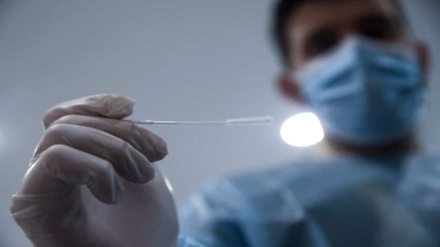Κορωνοϊός: 82 θάνατοι και ένα σοβαρό κρούσμα γρίπης την τελευταία εβδομάδα