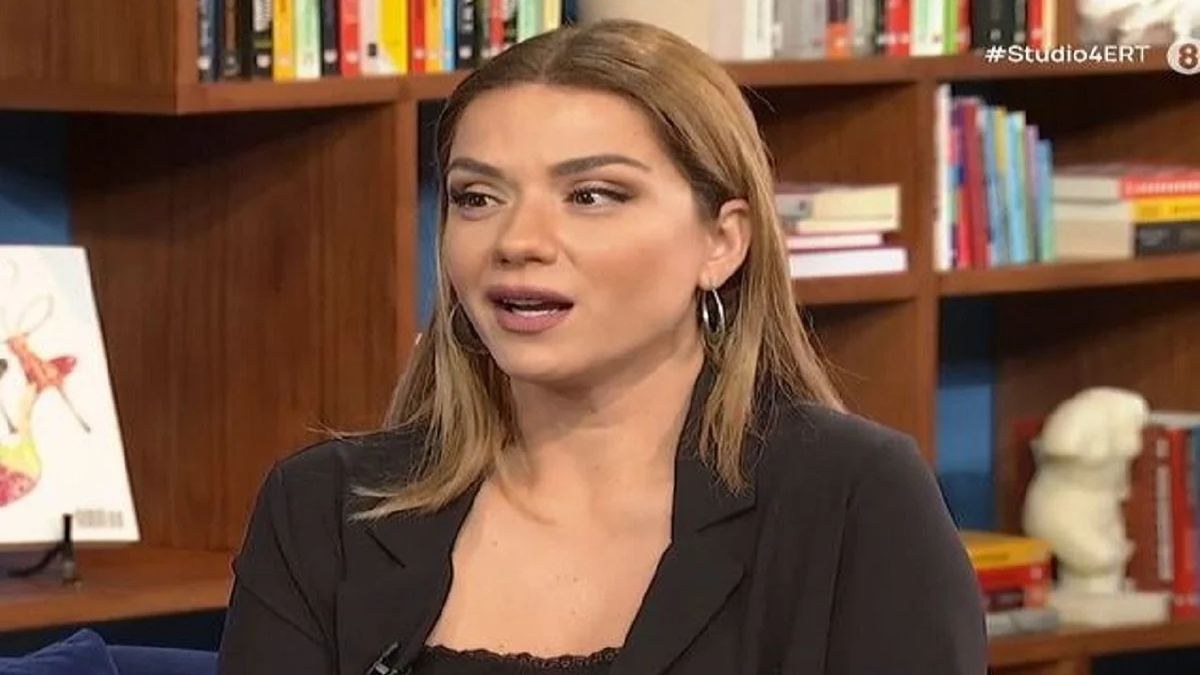 Δύσκολες ώρες για την Βάσω Λασκαράκη – Ατύχημα για την ηθοποιό (photo)