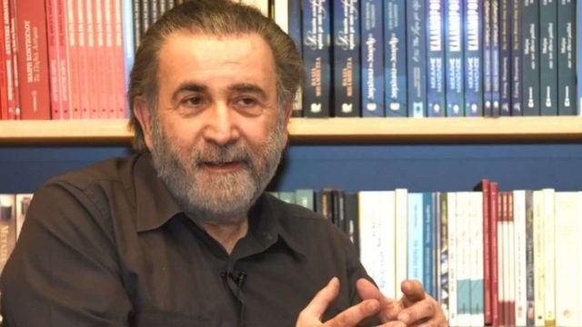 «Μετά το νοσοκομείο ελευθερώθηκε η γλώσσα του»: Το σχόλιο του Λαζόπουλου για τον Ανδρέα Μικρούτσικο που τσακίζει κόκκαλα