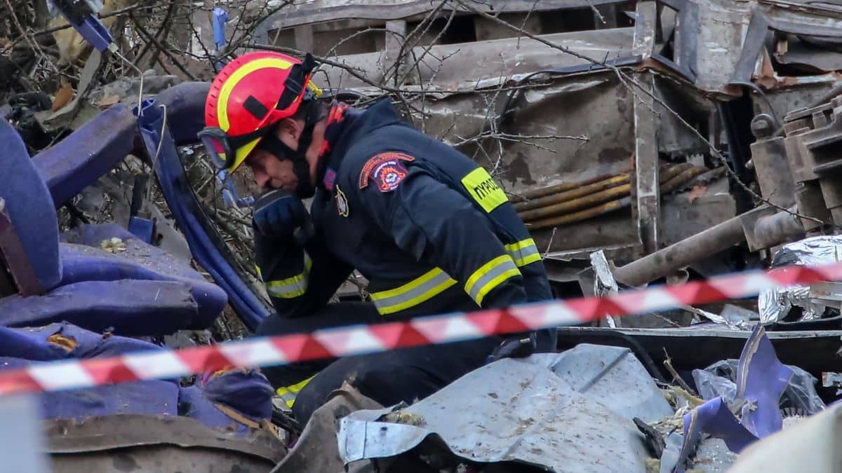 Σύγκρουση τρένων στα Τέμπη: Απόλυτη φρίκη! Κάποιοι δεν θα βρεθούν ποτέ λόγω εξαΰλωσής τους