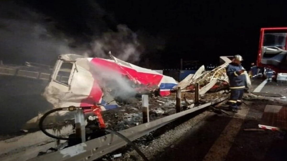 Σύγκρουση τρένων στα Τέμπη: Οι πρώτες ενδείξεις για τα αίτια της τραγωδίας – Φόβοι για πολλούς νεκρούς (Video)