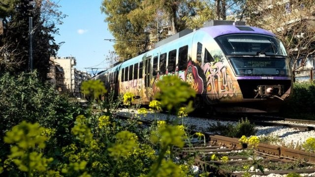 Τραγωδία στα Τέμπη: Επανεκκίνηση σε τρένα και προαστιακό από αύριο Τετάρτη (22/3) – Τα δρομολόγια & τα μέτρα ασφαλείας (Video)