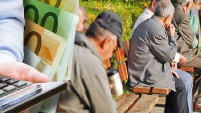 Συντάξεις: Ουρές στα ΑΤΜ από 37.500 δικαιούχους – Ποιοι έλαβαν «ζεστό» χρήμα