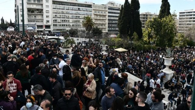 Τραγωδία στα Τέμπη: Φωνή λαού στο Σύνταγμα – Συλλαλητήριο στο Σύνταγμα από εργαζομένους σε Ηλεκτρικό-Μετρό και συγκεντρώσεις σε όλη την Ελλάδα