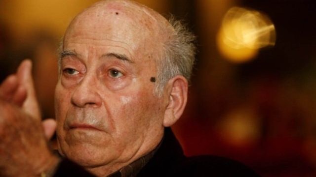 Ανατριχίλα και δέος: Τα προφητικά λόγια του Θανάση Βέγγου για την Ελλάδα (Video)