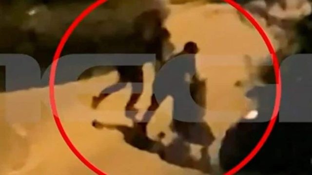 Καλλιθέα: Σοκαριστικό βίντεο ντοκουμέντο από ληστεία σε φούρνο – Η στιγμή που αφαιρούν το χρηματοκιβώτιο