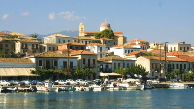 Μαγευτικό Γαλαξίδι: Το παραθαλάσσιο μέρος που μοιάζει με νησί – 2μιση ώρες από την Αθήνα