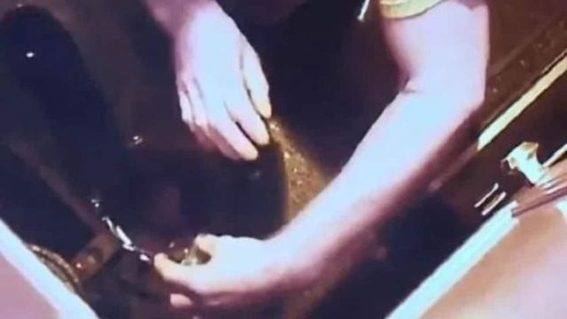 Έβαλε κρυφή κάμερα στην κουζίνα για να μάθει την αλήθεια – Τότε είδε τον άντρα της να κάνει κάτι εξοργιστικό!
