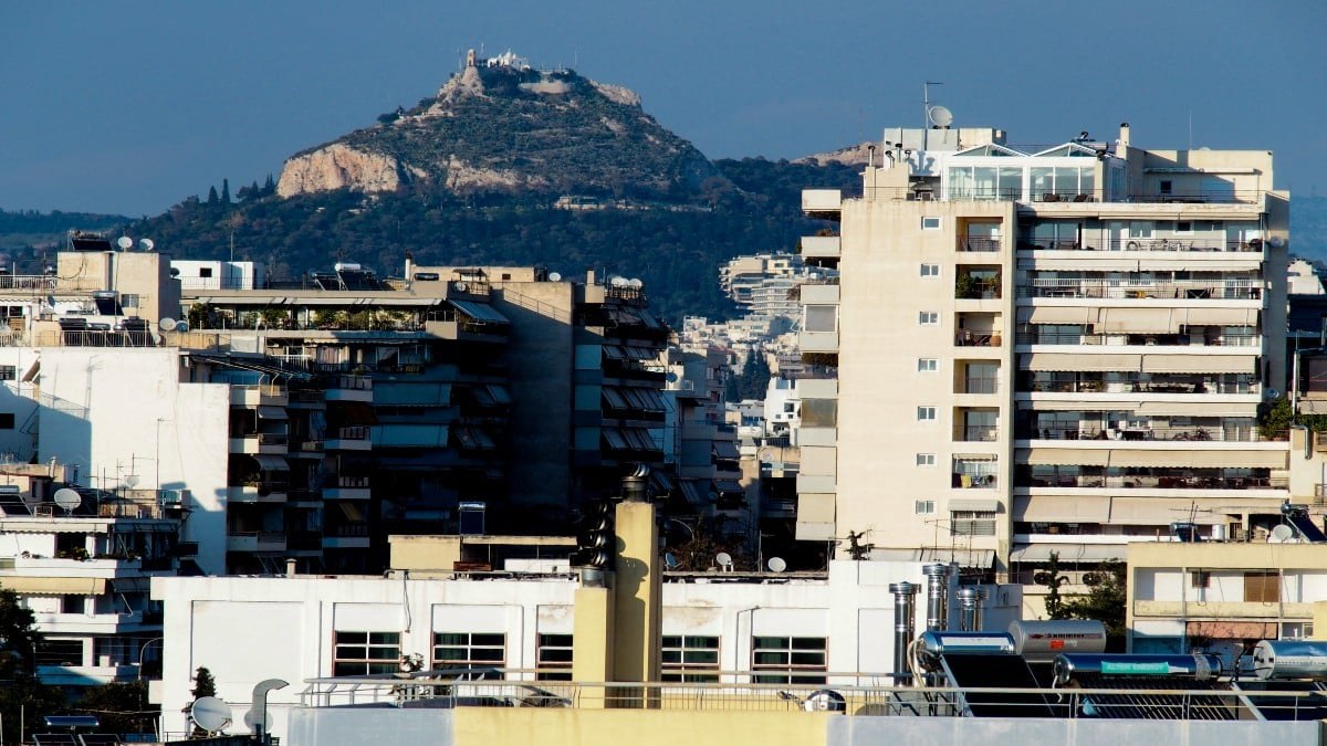 Καμιά σχέση με σήμερα: Ποια πασίγνωστη περιοχή της Αθήνας ονομαζόταν «Μαύρες Πέτρες»