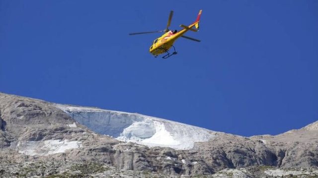 Ελβετία: Τρεις νεκροί από το αεροπορικό δυστύχημα στις Άλπεις – Άγνωστα τα αίτια της συντριβής