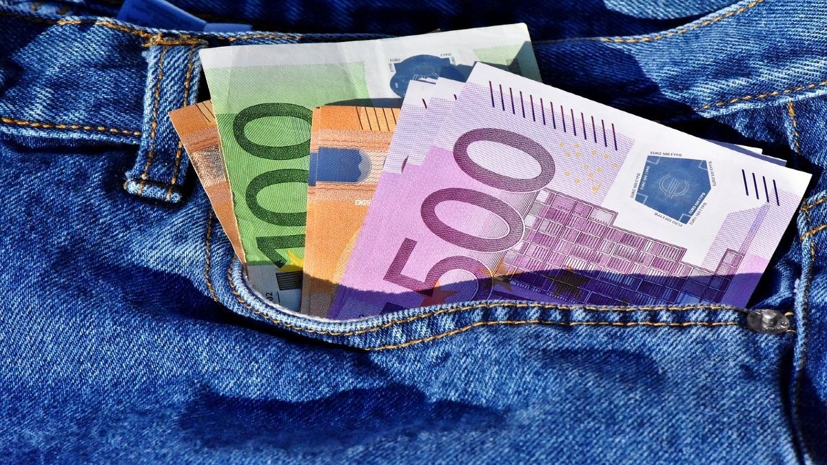 «Ειδικό» επίδομα έως 250 ευρώ απευθείας στα ΙΒΑΝ – Οι δικαιούχοι