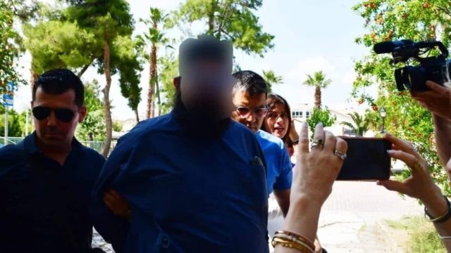 Φρίκη στο Ναύπλιο: Στον εισαγγελέα ο ιερέας που κατηγορείται για ασέλγεια στο 12χρονο παιδί – Είπε πως έστειλε το βίντεο κατά λάθος