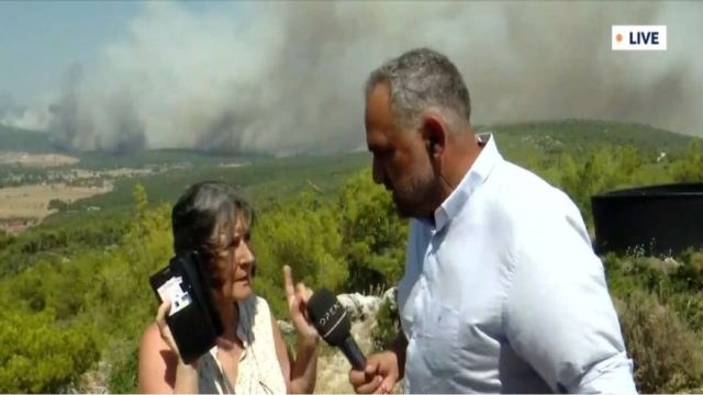 «Βοήθεια! Δεν πετάει τίποτα εδώ και ώρα. Βρισκόμαστε στο έλεος ανίκανων ευθυνόντων! Πού είναι το κράτος;» – Κραυγή αγωνίας από κάτοικο Πανοράματος Μάνδρας (Video)