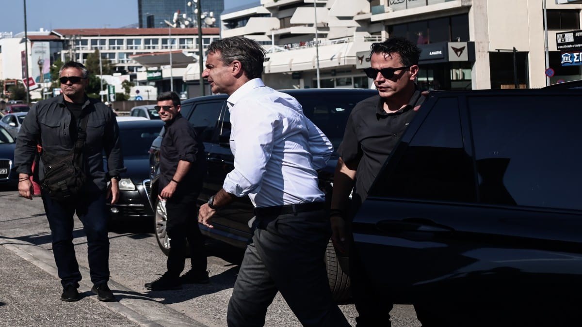 Κυριάκος Μητσοτάκης: Επέστρεψε στην Ελλάδα! Έφτασε στο υπουργείο Πολιτικής Προστασίας – Γύρισε άρον άρον από τις Βρυξέλλες (Video)