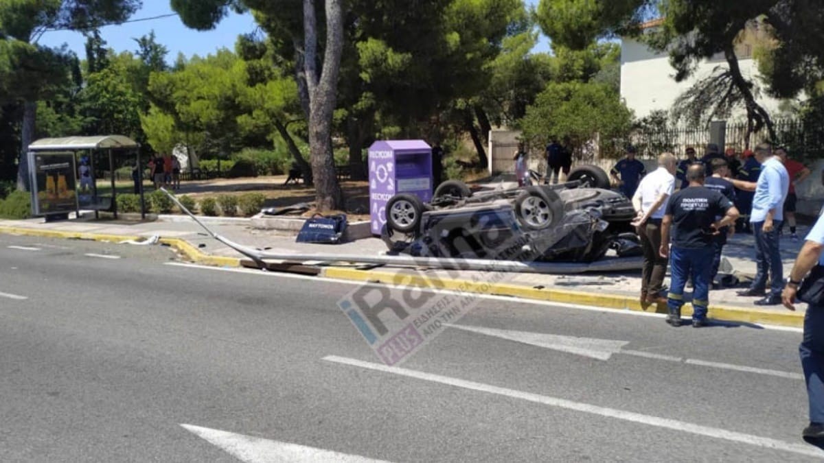 Φονικό τροχαίο στη Λεωφόρο Μαραθώνος: 88χρονη οδηγός εμβόλισε δύο ΙΧ – Νεκρός 49χρονος υποπλοίαρχος πατέρας δύο παιδιών του Πολεμικού Ναυτικού (photos)