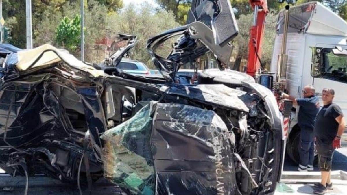 «Μου χάλασαν το αυτοκίνητο»: Δίωξη για κακούργημα στην 88χρονη γυναίκα που πέρασε με κόκκινο – Νεκρός πατέρας δύο παιδιών