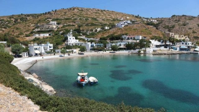 Αγαθονήσι: Εκεί όπου μοιάζει σαν να σταμάτησε ο χρόνος – Μαγικές παραλίες και γαλήνια ηρεμία