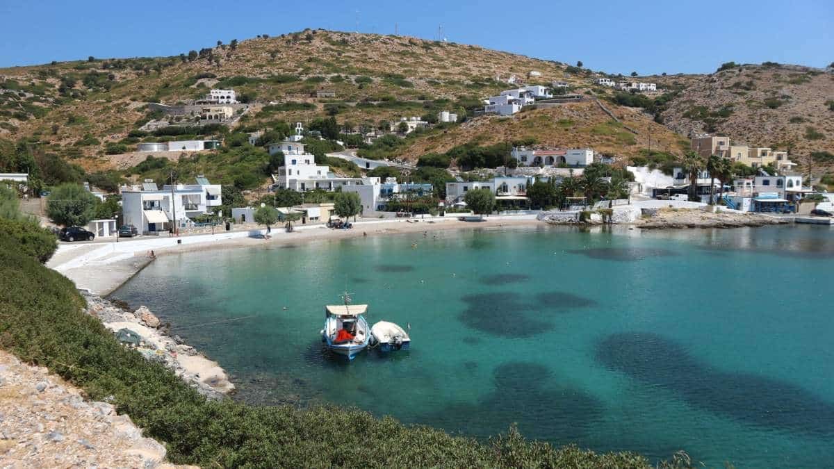 Αγαθονήσι: Εκεί όπου μοιάζει σαν να σταμάτησε ο χρόνος – Μαγικές παραλίες και γαλήνια ηρεμία