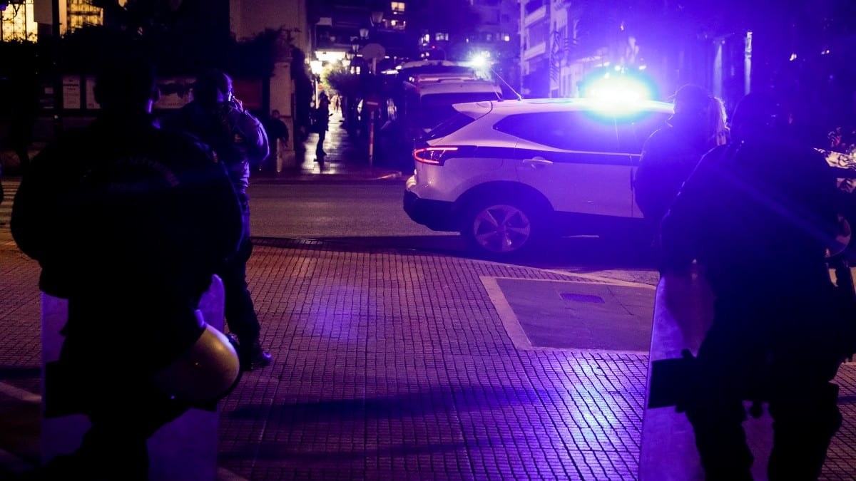 Τρόμος στα Πατήσια: Αιματηρή συμπλοκή με έναν νεκρό στη Λεωφόρο Ηρακλείου – Τον μαχαίρωσαν έπειτα από έντονο καβγά