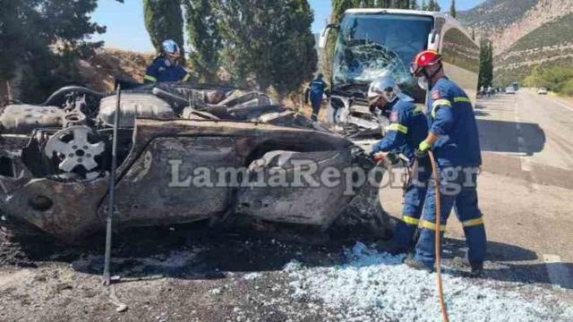 Σοκ στην Φωκίδα: Μπροστά στην κόρη της απανθρακώθηκε η 67χρονη οδηγός που συγκρούστηκε μετωπικά με πούλμαν