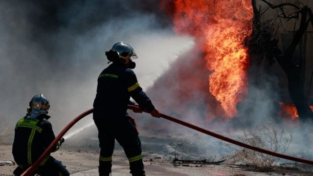 Φωτιά ξέσπασε στη Βοιωτία: Μήνυμα από το 112 για εκκένωση – Μεγάλη κινητοποίηση της Πυροσβεστικής