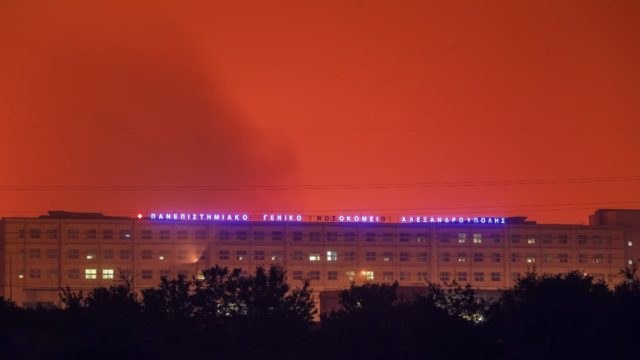 Η φωτογραφία της ημέρας: Παρακολουθώντας τη χώρα μας να καίγεται ακόμη ένα καλοκαίρι…