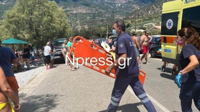 Φωκίδα: Στη ΜΕΘ το 4χρονο αγοράκι που τραυματίστηκε στο κεφάλι από σανίδα SUP σε παραλία