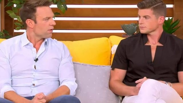 Tyler McBeth: Αυτός είναι ο σύντροφος του υποψήφιου για την προεδρία του ΣΥΡΙΖΑ Στέφανου Κασσελάκη – Η κοινή συνέντευξη που είχαν δώσει στην Ναταλία Γερμανού (Video)
