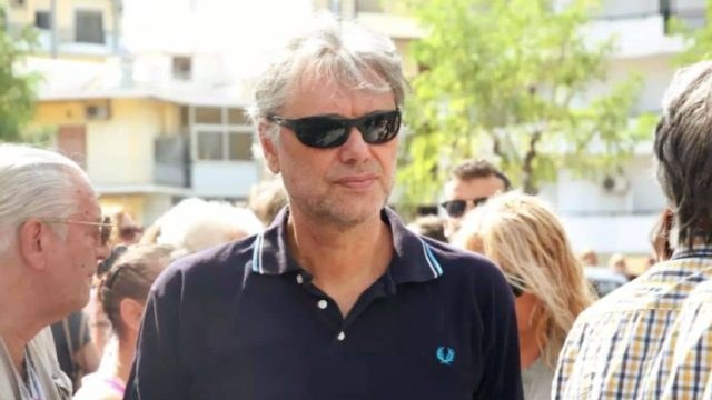 Τραγικές ώρες για τον Οδυσσέα Σταμούλη – Στο νεκροτομείο της Σάμου δίπλα στο παιδί του