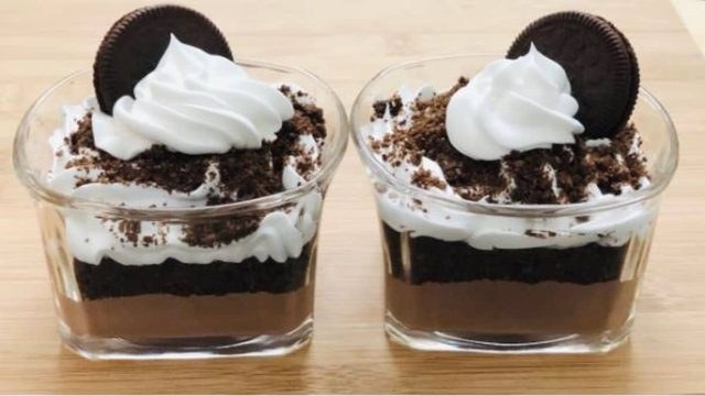 Δροσερό γλυκό ψυγείου με oreo και 3 ακόμα υλικά έτοιμο σε 5′