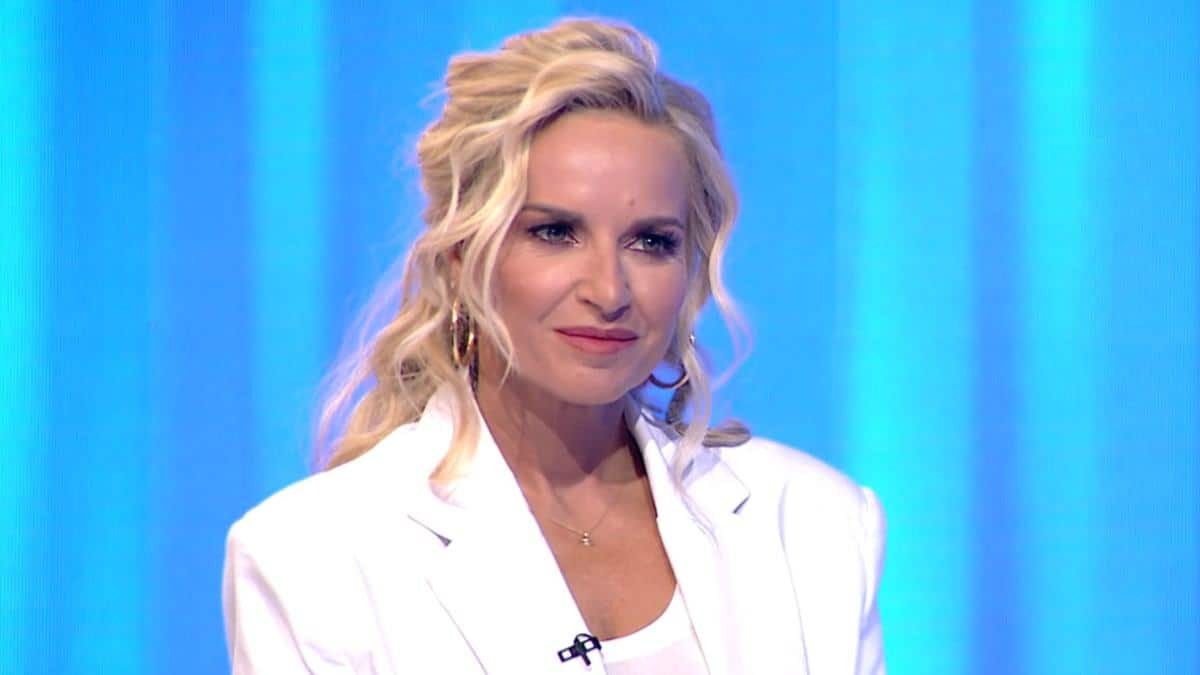 «Ράγισε» καρδιές η Μαρία Μπεκατώρου: «Έσφιξα τα δόντια, βρήκα τη δύναμη αλλά πλάνταξα στο κλάμα μόλις έκλεισε η κάμερα»