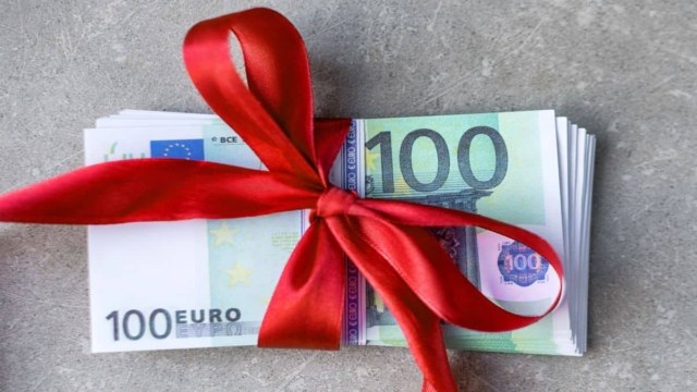 Τεράστια ανάσα: Επίδομα «μαμούθ» μέχρι και 14.800 ευρώ