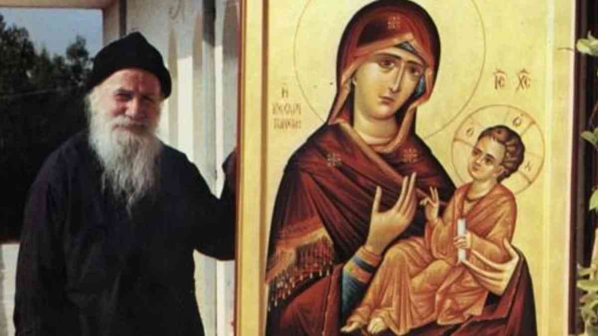 Άγιος Πορφύριος: «Η αγάπη προς τον Χριστό δεν έχει όρια, το ίδιο και η αγάπη προς τον πλησίον – Είναι πάνω απ’όλα»