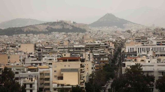 Καιρός σήμερα 24/10: Συννεφιά, ζέστη και αφρικανική σκόνη – Η πρόγνωση της ΕΜΥ